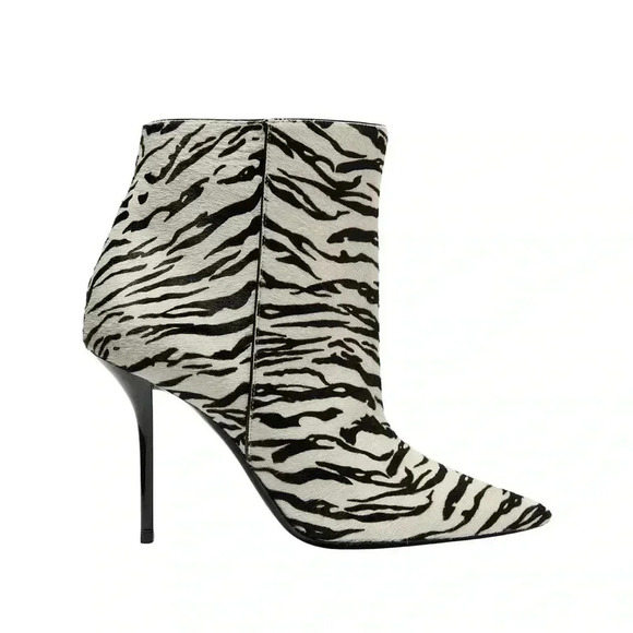Saint Laurent Sz 7 black / white zebra print heel booties - Picture 4 of 11